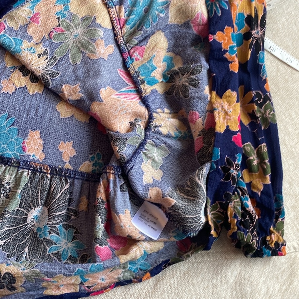 RACHEL ZOE Floral Peasant Blouse With Neck Tie - Picture 10 of 10